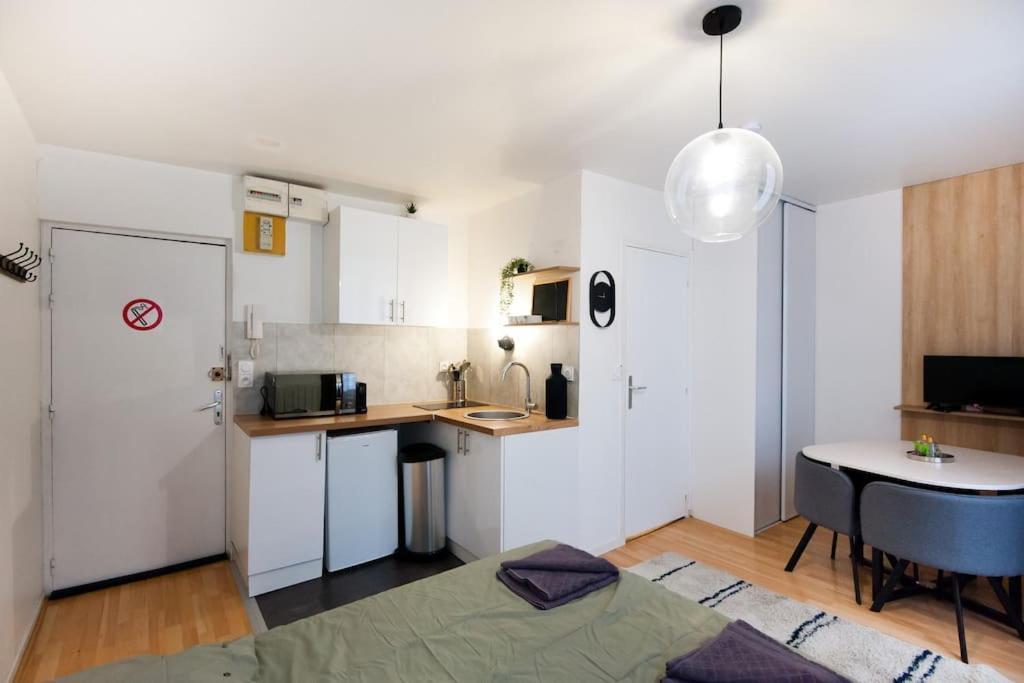 La Casa : Logement En Centre Ville, Cathedrale Amiens Exterior foto